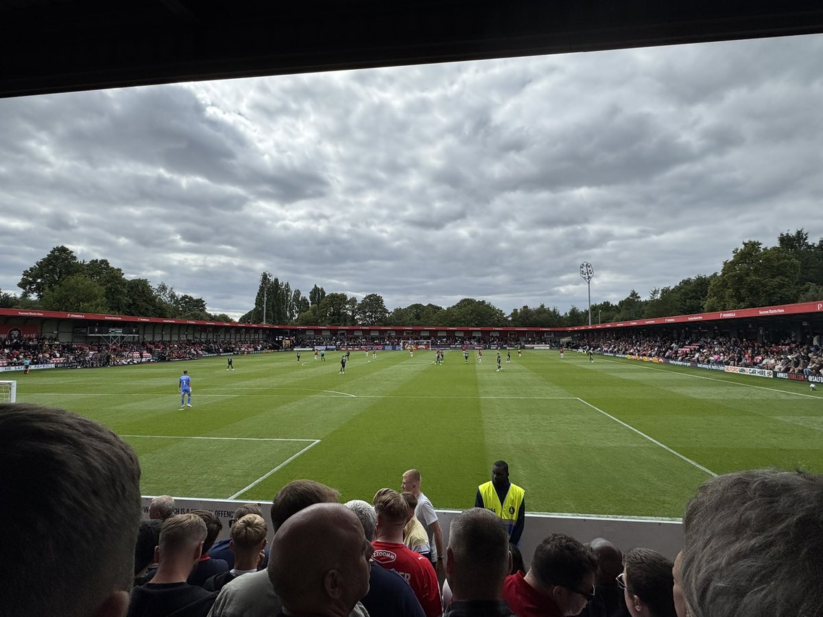 Should have been 10, Lee Bell's tricky reds are back #CreweAlex
