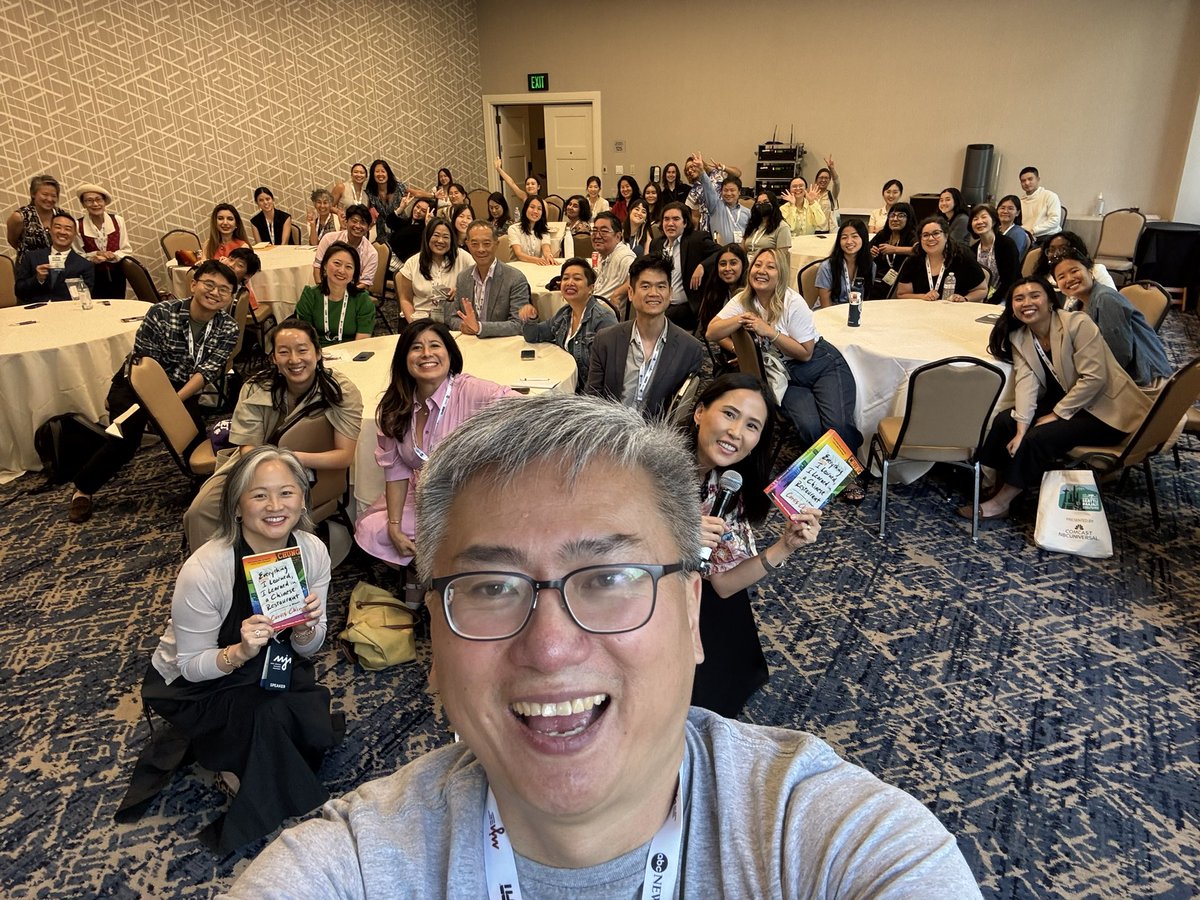 Thanks @aajaofficial. Happy to be part of the family! Thanks for sharing the stage @vickynguyentv Buy Vicky's memoir, #boatbaby! Lucky to have such a great "boss" <a href="/sallyjkim/">sally</a>