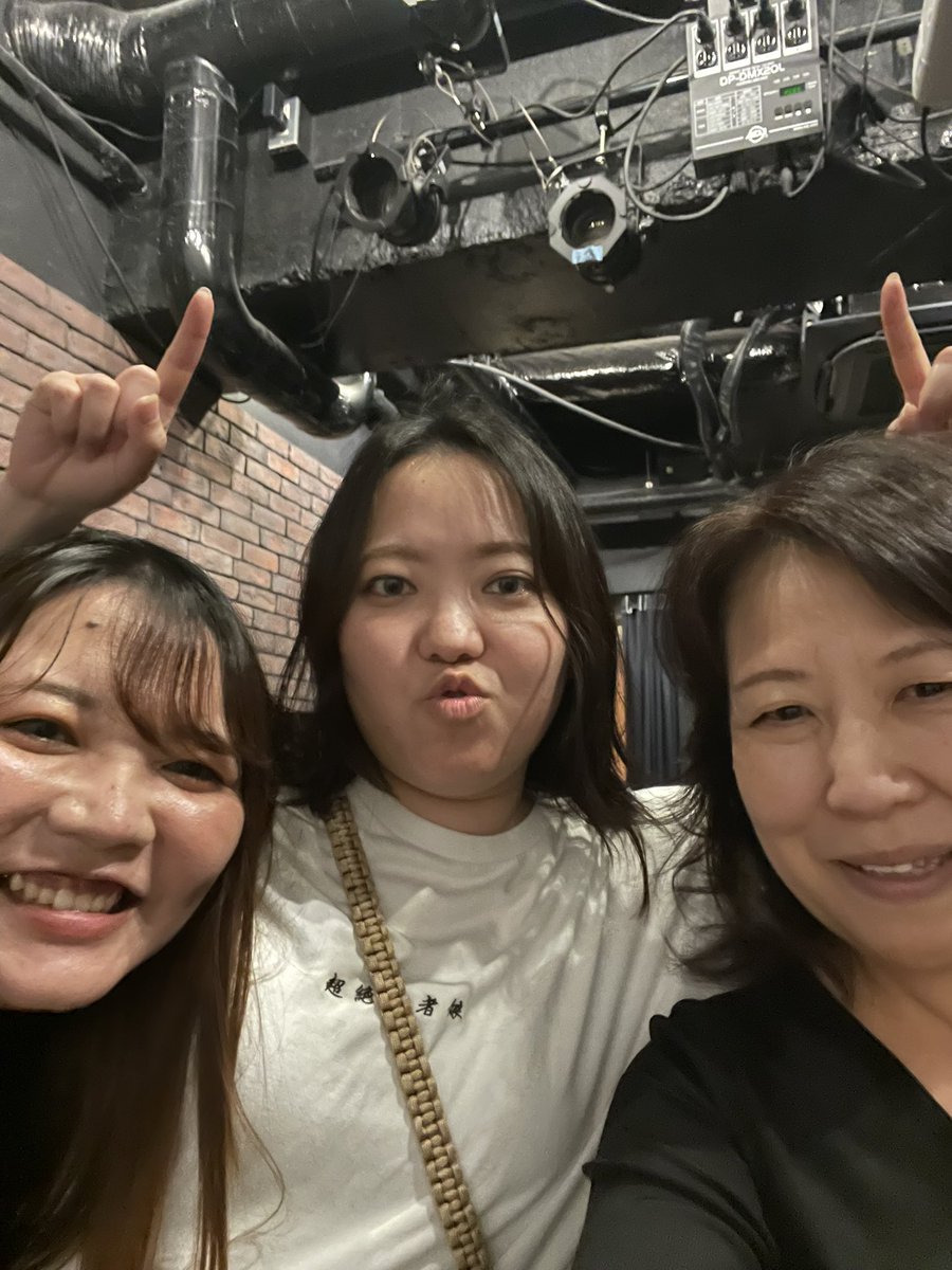#動画審査の対策を考えるライブ
ありがとうございました。
お話しさせていただくのは初めまして✨
MCの匠、空気感が最高の😊梵天さん
色々勉強になりました。
ほんと素敵なライブでした。
#ぱーるおばさんの思い出作り
#今日も明日も長文がちの多投稿　
#おやすみなさい