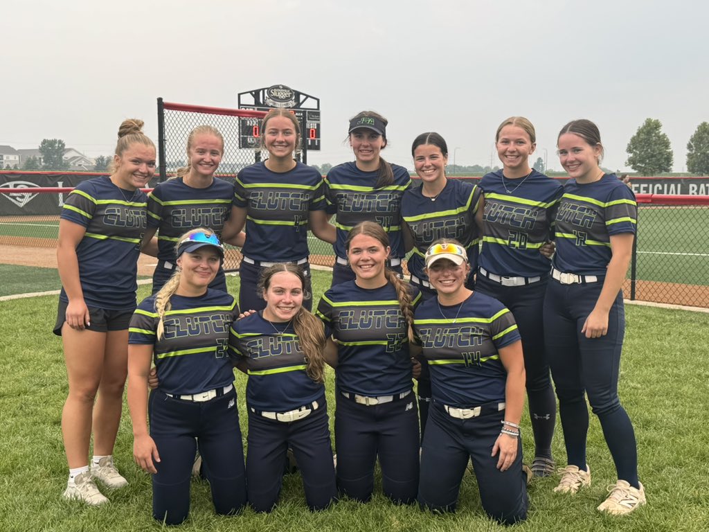 Megan Treu tweet media