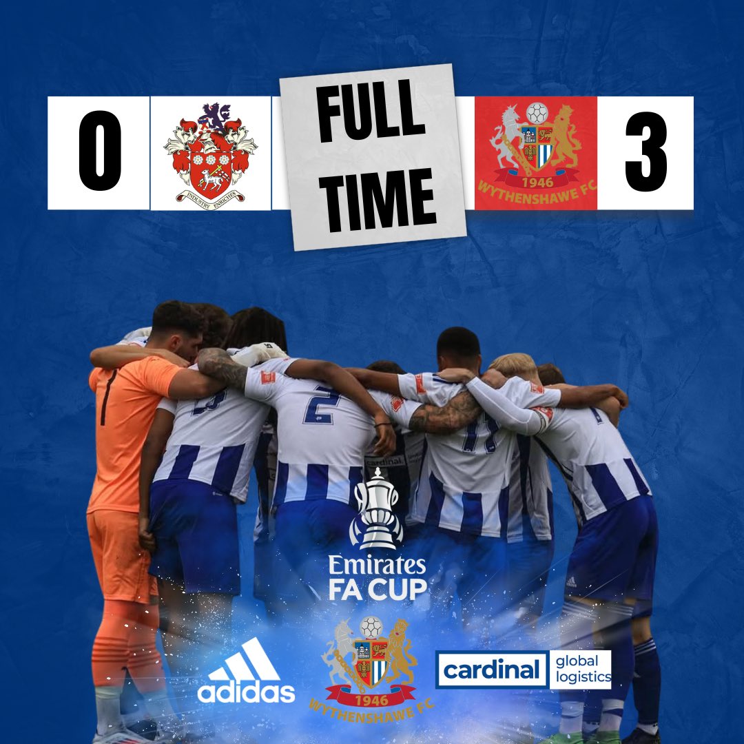 Into the hat! 
 
Superb Ammies!

#Wythenshawe #UpTheAmmies 🔵⚪️