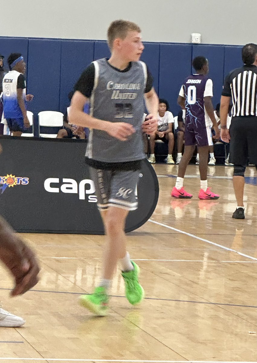 Carolina United 14U lead guard Ryan Curry has been a dynamo on the court - head of their press - great hands &amp; anticipation - gets downhill quick &amp; finishes at the rim! #BIGSHOTS #CharlestonFinale