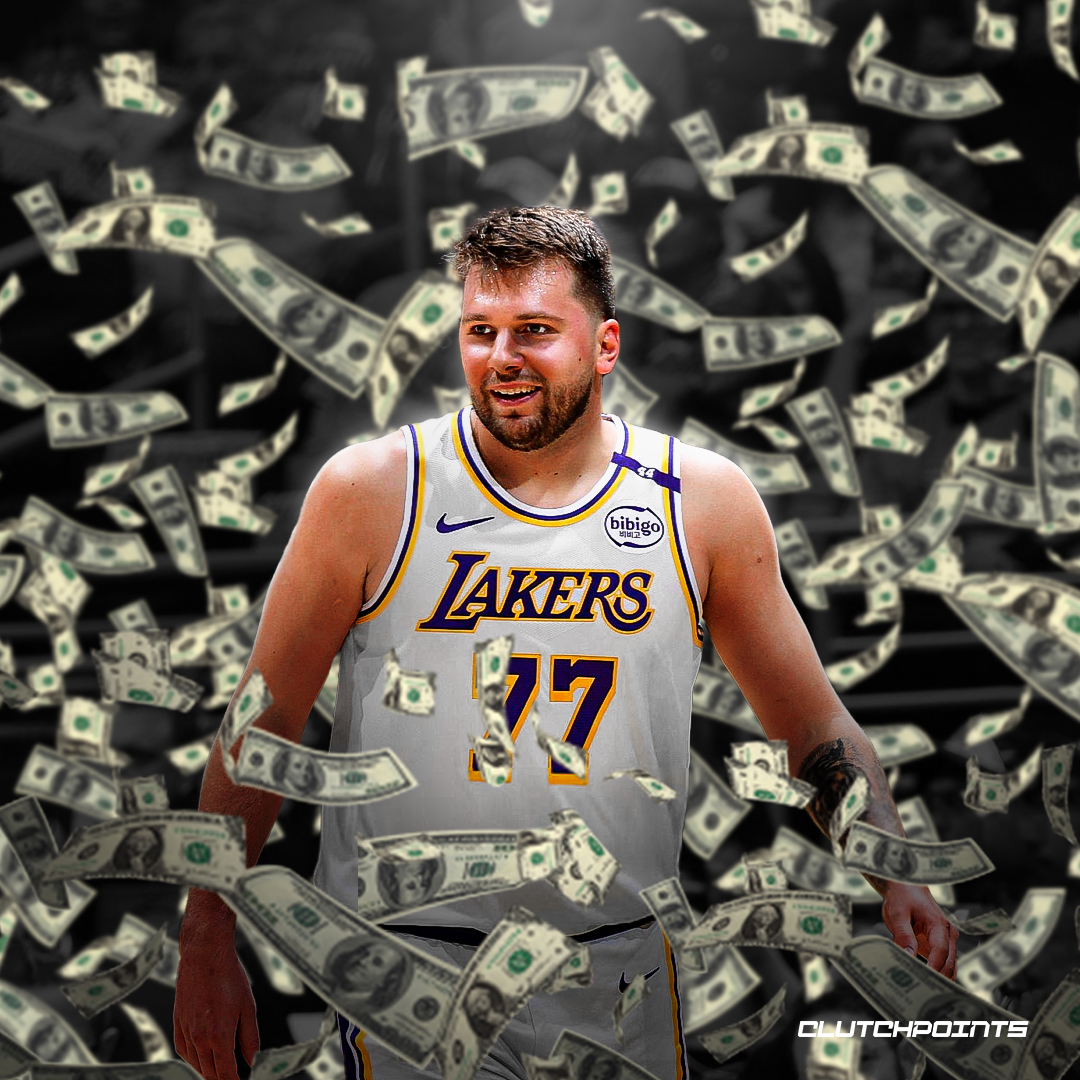 ClutchPoints's tweet image. 🚨 BREAKING: Luka Doncic and the Lakers have agreed to a 3-year, $165 million contract extension, per @ShamsCharania.
