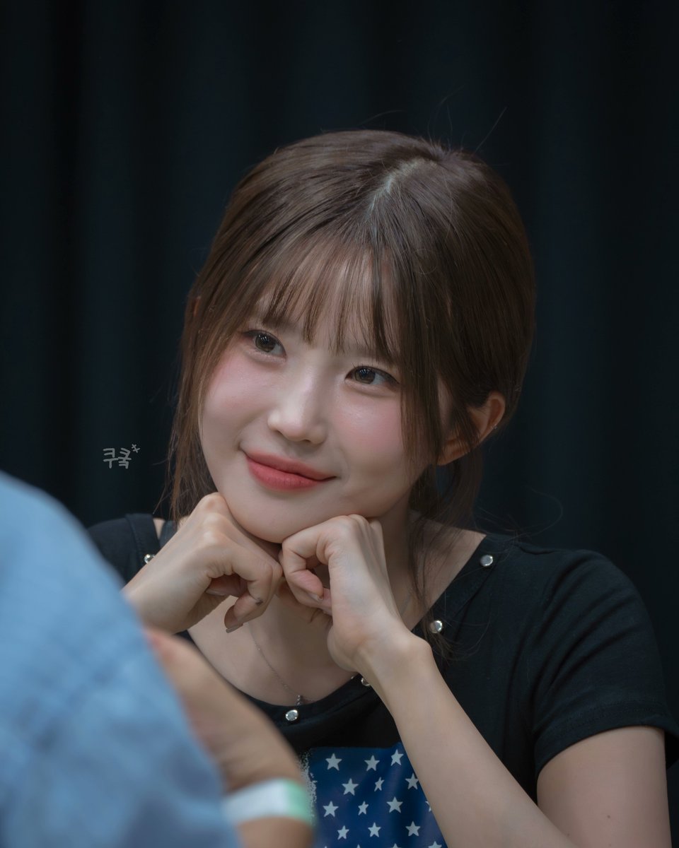 fromis_9 콘서트 포스터