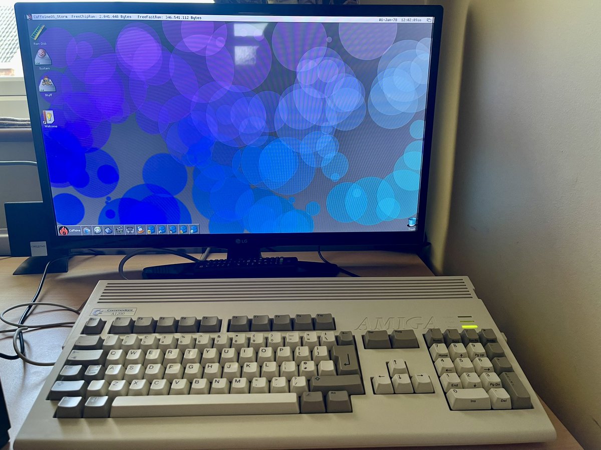 Jimbo_McGibbits's tweet image. For all you Retro computing fans out there, I’ve bought this very nice Commodore Amiga A1200 as a 50th birthday pressie to myself.
Got rid of the PiStorm thing though.

#RETROGAMING #retrocomputing #Commodore #birthdaygift