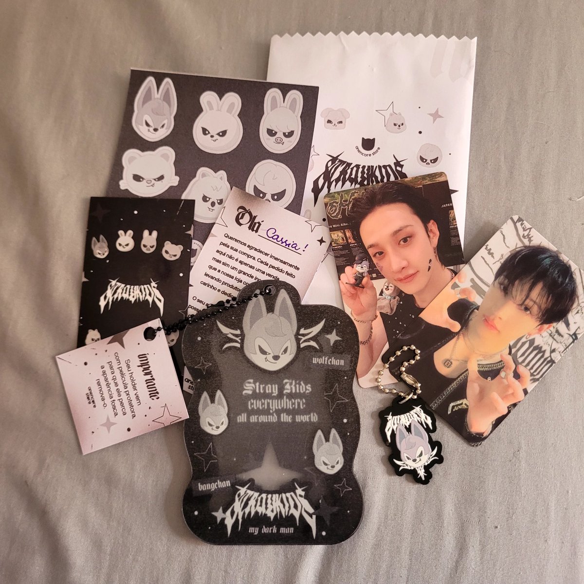 Cah92Bella's tweet image. Feedback SUPER positivo para @AnEncore_Store pela criação desse holder maravilhoso e por todo cuidado com a ceg, sempre trazendo atualizações!!

O holder é lindo e o cuidado com o envio é impecável ❤️✨️