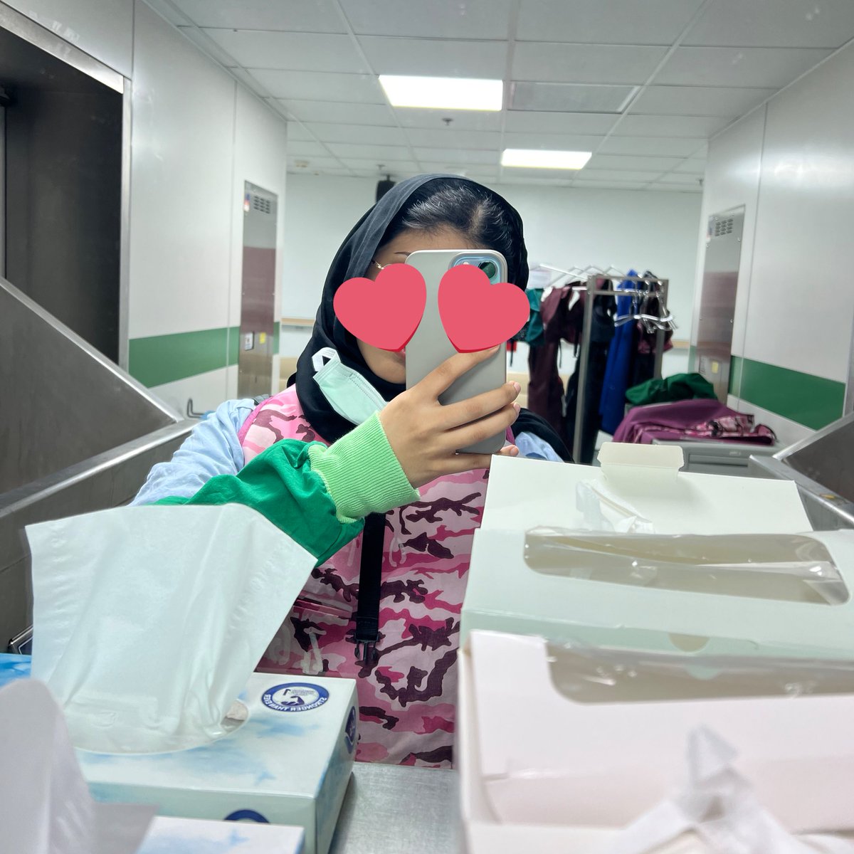 Layan tweet media