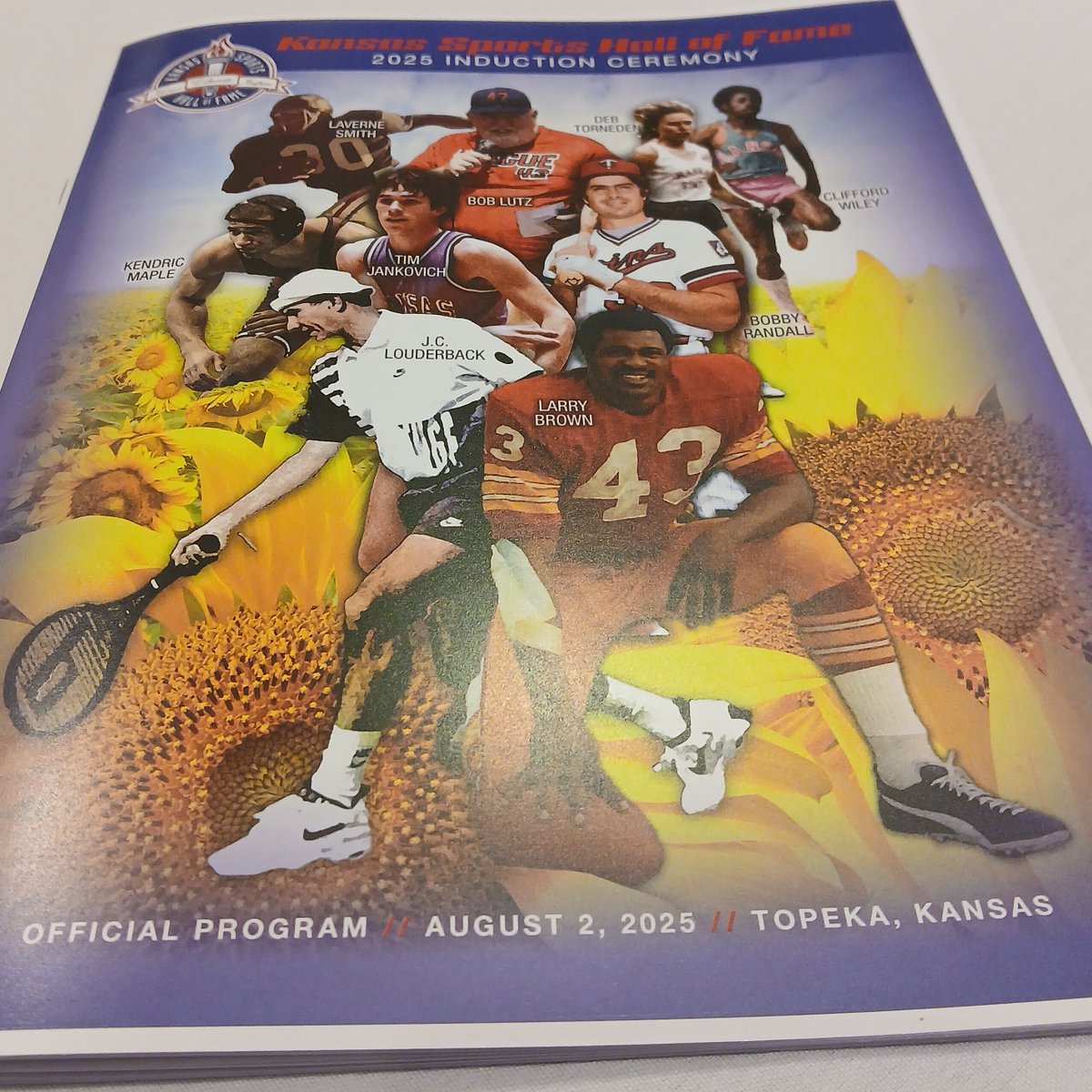 Kansas Sports Chronicles (@ks_chronicles) on Twitter photo Former Washington Redskins RB Larry Brown is in the house for his induction into the Kansas Sports Hall of Fame.
<a href="/kshof/">KS Sports HoF</a> <a href="/BoscoesBoys/">Boscoe’s Boys</a> <a href="/KStatePlayers/">K-State Players</a> <a href="/riggo44/">John Riggins</a> Former Washington Redskins RB Larry Brown is in the house for his induction into the Kansas Sports Hall of Fame.
<a href="/kshof/">KS Sports HoF</a> <a href="/BoscoesBoys/">Boscoe’s Boys</a> <a href="/KStatePlayers/">K-State Players</a> <a href="/riggo44/">John Riggins</a>