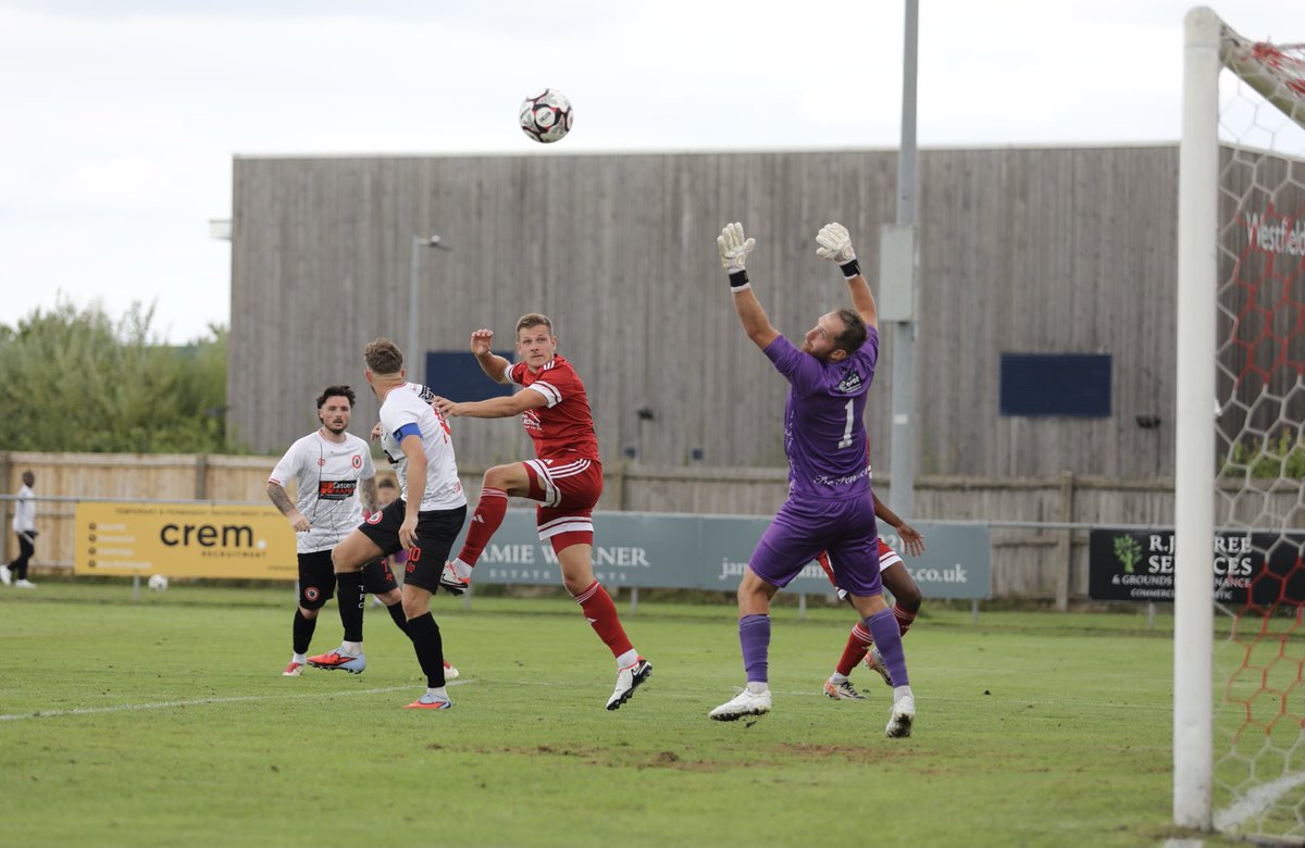 Clive Pearson tweet media