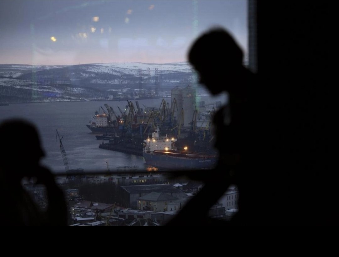 . 

Russia. Murmansk. 2006

Chiaroscuro by Georgy Pinkhasov