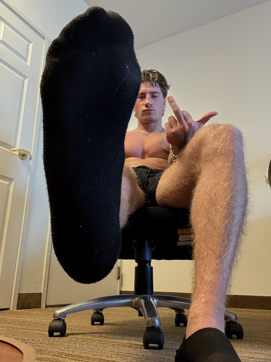 You’re lucky I even let you see my feet. Now pay for the privilege.