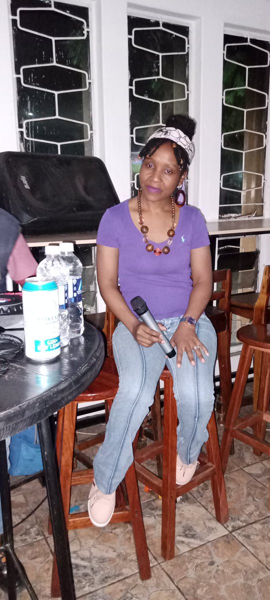 #royalhotel 
#FridayVibes 
#oldskoolvibes