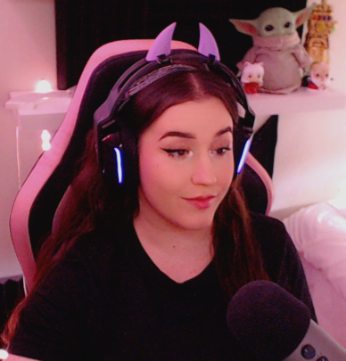 💜EN DIRECTO
Tardecilla chill, entramos para el reinicio, de momento charlamos y vemos si jugamos algo o me enrollo como una persiana 🤙🏻
🥀Clara Rojo - Ep.293: Bajo investigación
🔗twitch.tv/saralyche