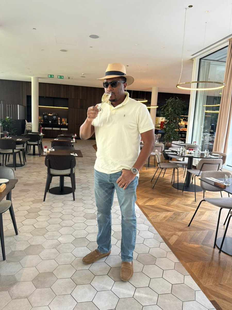 ntumba_eric's tweet image. Home is where your heart is… Mamba out! #LaRdcQuiGagne #DrcHasTalents #TimeOff #Chill #Still