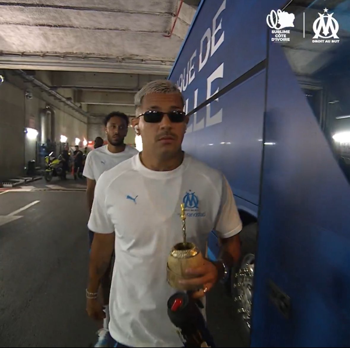 ALLEZ L'0M 💙🤍 tweet media