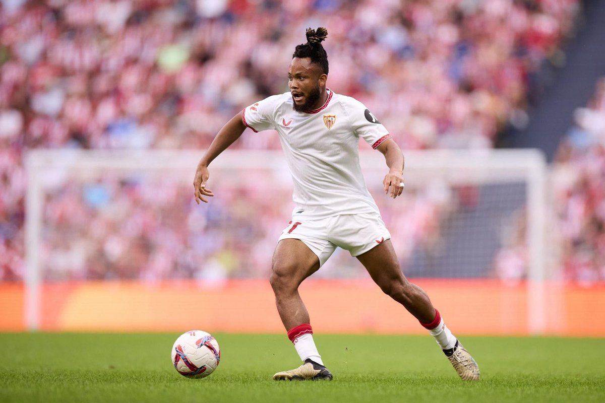 Dani Moreno (@danimm_9) on Twitter photo 🚨🔴 ÚLTIMA HORA: Chidera Ejuke sufre una lesión miofascial en el aductor largo del muslo derecho. #SevillaFC
🔜 Estará de baja durante 10 días.
ℹ️ <a href="/ZonaMixta__/">Zona Mixta</a> 🚨🔴 ÚLTIMA HORA: Chidera Ejuke sufre una lesión miofascial en el aductor largo del muslo derecho. #SevillaFC
🔜 Estará de baja durante 10 días.
ℹ️ <a href="/ZonaMixta__/">Zona Mixta</a>