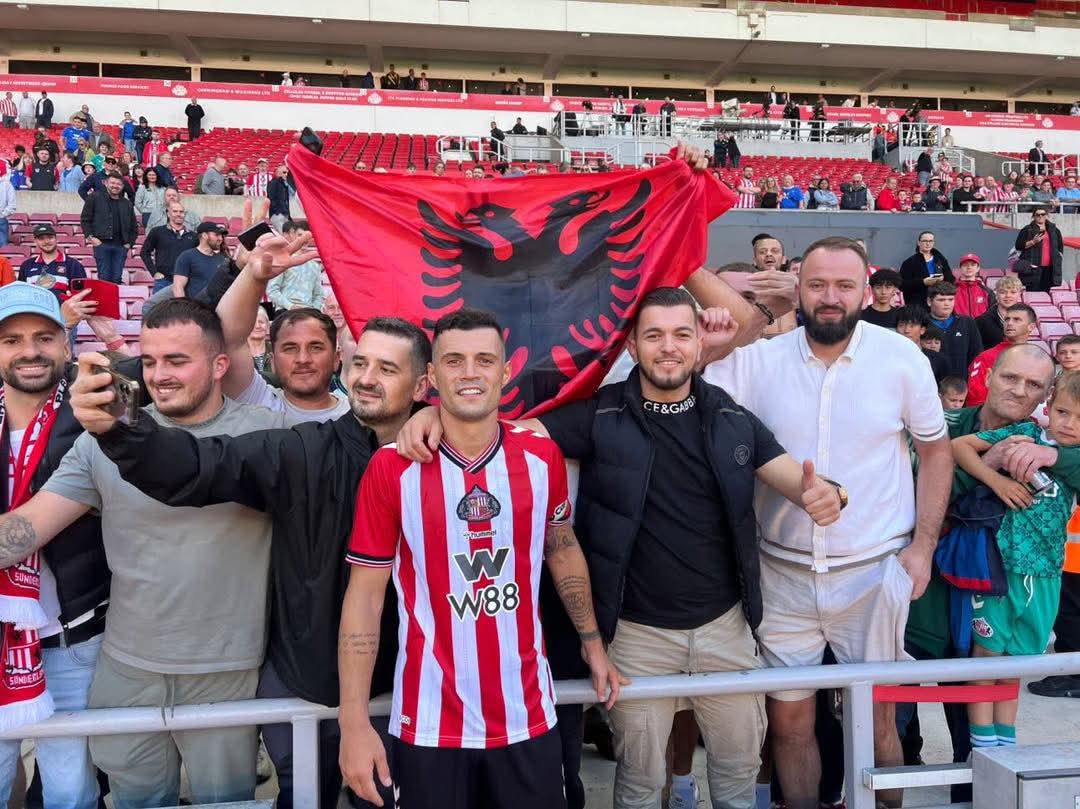 Granit is never alone! 😍