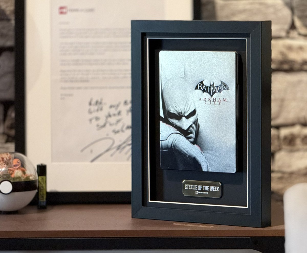 Steelie of the Week: Batman: Arkham City! 🦇

What better way to enjoy the rare UK sunshine than diving into a game set in perpetual night, rain, and brooding vibes? Total opposite of summer… and we love it.