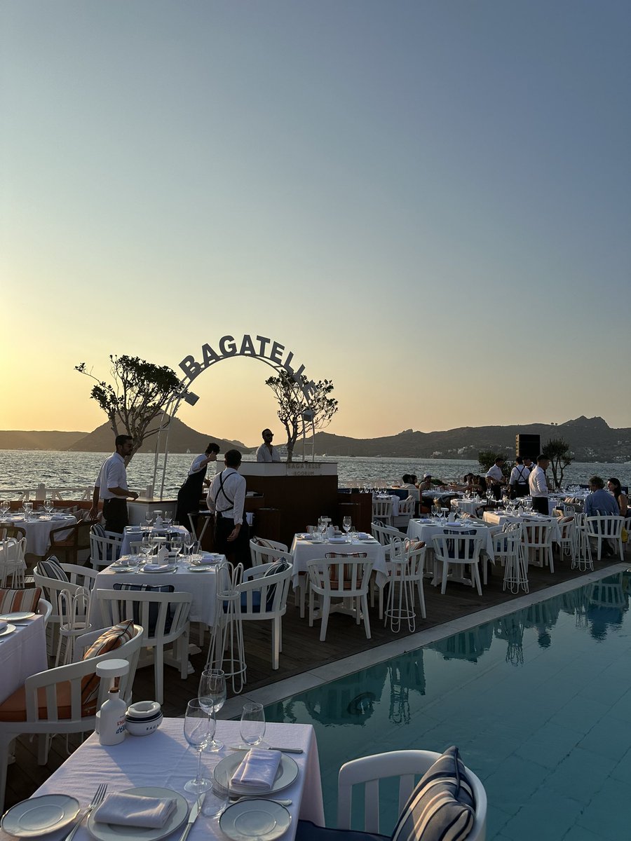 دخلت المطعم وقلت للشباب ابشروا وليتني ما قلت…