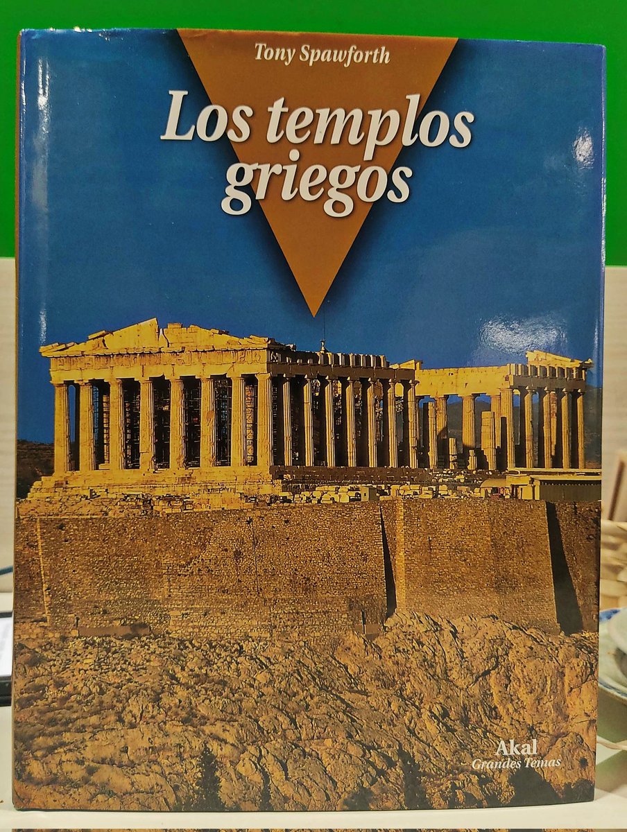 Óscar González Camaño (@crastino) on Twitter photo Pues me di una vuelta por el ReRead del barcelonés barrio de Sant Andreu; no había mucho de Historia, pero en la seccion de Arte estaba este libro de Tony Spawforth que <a href="/AkalEditor/">EDICIONES AKAL</a> publicó en 2007 (ed. orig. 2006)... y, claro, qué iba a hacer sino llevármelo. Pues me di una vuelta por el ReRead del barcelonés barrio de Sant Andreu; no había mucho de Historia, pero en la seccion de Arte estaba este libro de Tony Spawforth que <a href="/AkalEditor/">EDICIONES AKAL</a> publicó en 2007 (ed. orig. 2006)... y, claro, qué iba a hacer sino llevármelo.
