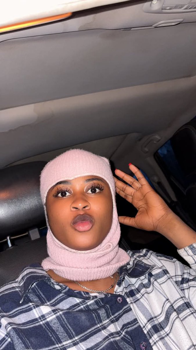 SEÑOR HAMID🌙 HUMBLE (@amid_temitayo) on Twitter photo I've just liked her authenticity. She is enough no doubt. She no dey look uche's face for that house. 😆 <a href="/toyin_ogunbona/">toyin ogunbona</a> I've just liked her authenticity. She is enough no doubt. She no dey look uche's face for that house. 😆 <a href="/toyin_ogunbona/">toyin ogunbona</a>