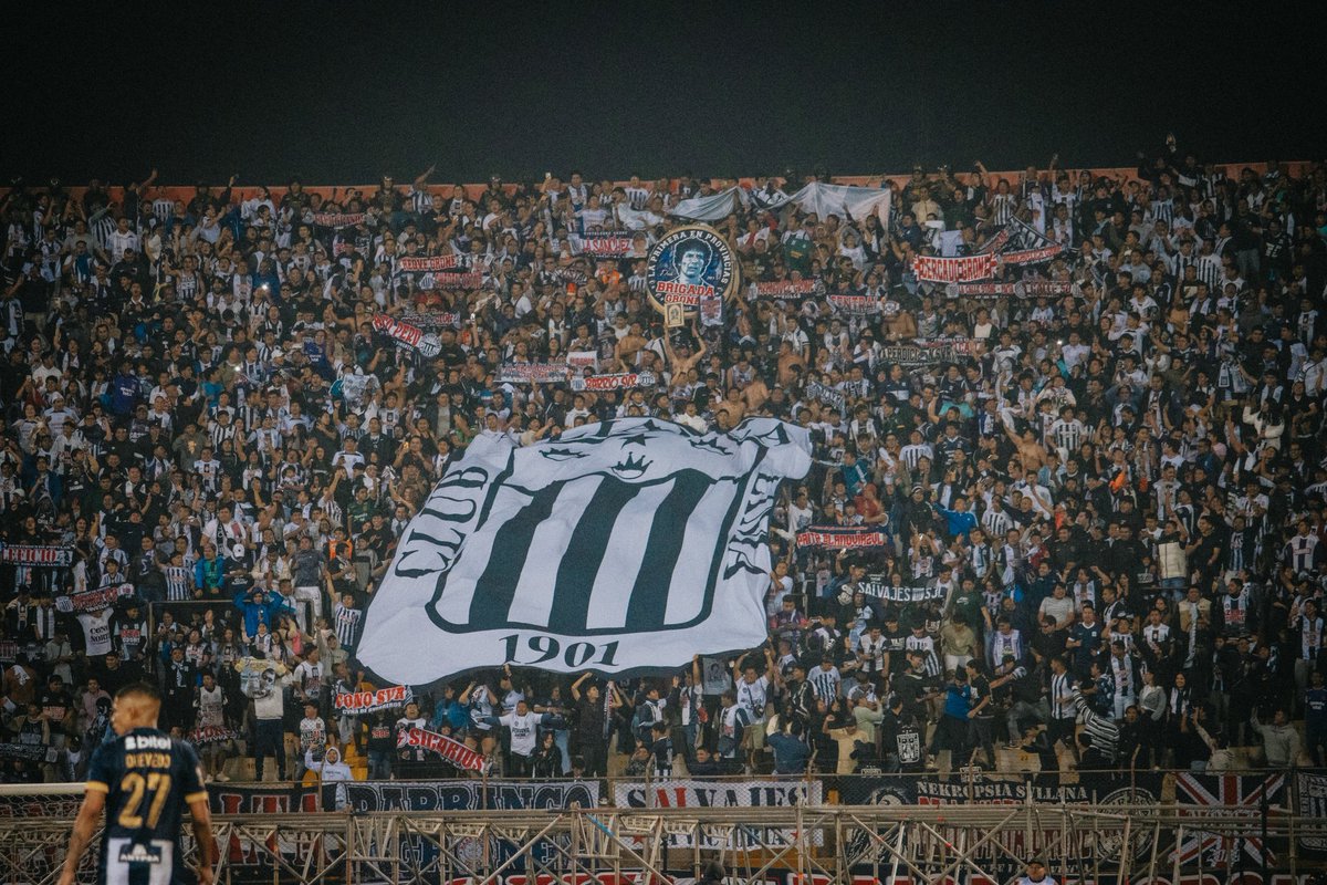 Pelayon Sports (@jpelayon) on Twitter photo 🚨¡Pelayon Sports te lleva a la cancha!
Regalamos 1 entrada🎟️ Sur, para el decisivo partido de <a href="/ClubALoficial/">Club Alianza Lima</a> Alianza Lima ante el equipo de Raffo (parte de la mafia Lozanista) este martes en el🏟️ ALejandro Villanueva de La Victoria
👊Se parte de la masa ALiancista que impedirá 🚨¡Pelayon Sports te lleva a la cancha!
Regalamos 1 entrada🎟️ Sur, para el decisivo partido de <a href="/ClubALoficial/">Club Alianza Lima</a> Alianza Lima ante el equipo de Raffo (parte de la mafia Lozanista) este martes en el🏟️ ALejandro Villanueva de La Victoria
👊Se parte de la masa ALiancista que impedirá