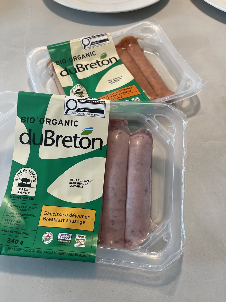 vbreton's tweet photo. Les nouvelles saucisses à déjeuner ⁦@duBreton⁩ porc bio maintenant chez ⁦@IGAQC⁩. Merci pour la business! 👍 #sansCage #sansAntibiotiques #sansOGM #sanHormones #RealStuff ⁦@FoodProfessor⁩ ⁦@LaVieagricoleYP⁩ ⁦@QuebecBio⁩ ⁦⁦@CanadianOrganic⁩ https://t.co/XCOjv5oP7F