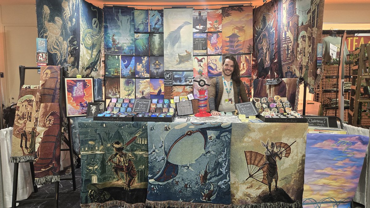 lilystrations's tweet photo. Still chugging along at @Gen_Con in the Maker's Market, come out and support some human artists who would love to say hi.✨️💛✨️
#gencon #gen_con #artistalley #smallartist https://t.co/T99ryzSZRV