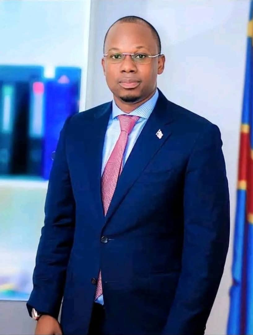 #RDC: Bernard Kayumba, président national du parti politique PANECO, a exprimé ce samedi, son soutien aux efforts du chef de l’État, Félix Tshisekedi, pour rétablir la paix à travers la République démocratique du Congo. Dans une déclaration, il a salué les initiatives du