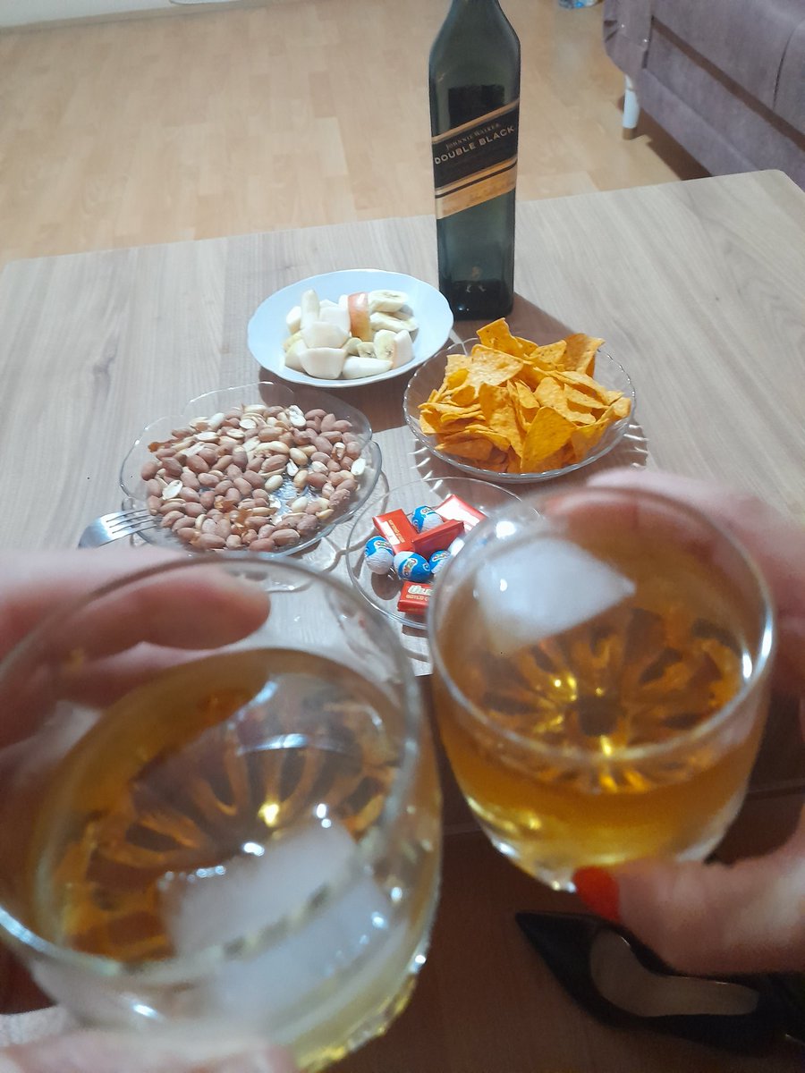 Bebeğim le  basbasayiz