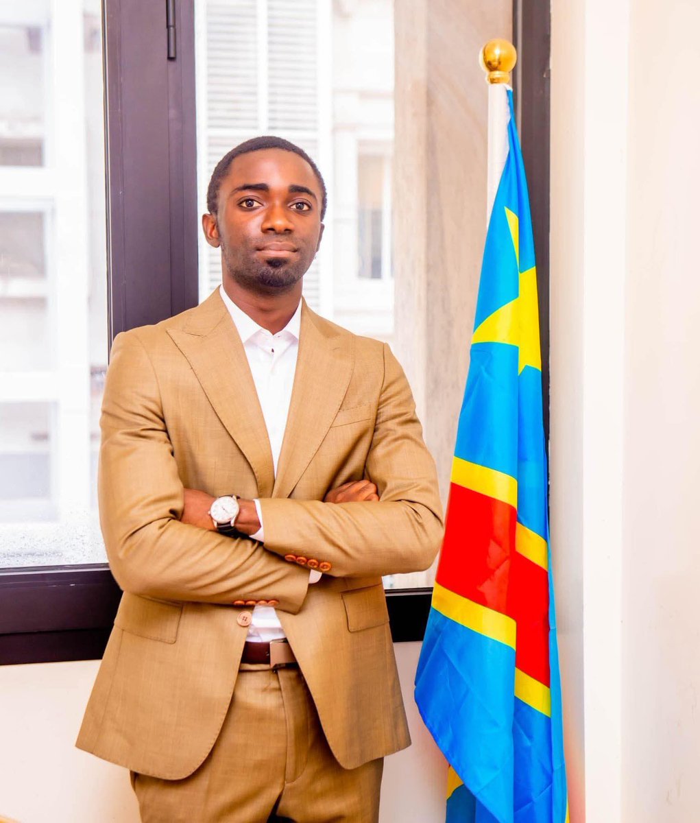 PokosoP's tweet photo. Où est Chancard BOLUKOLA, ancien Directeur Général a.i. de la FRIVAO ?

Notre silence collectif face à cette disparition inquiétante nous rend complices. Il est temps de rompre ce silence. https://t.co/ds8b5PGu0Y