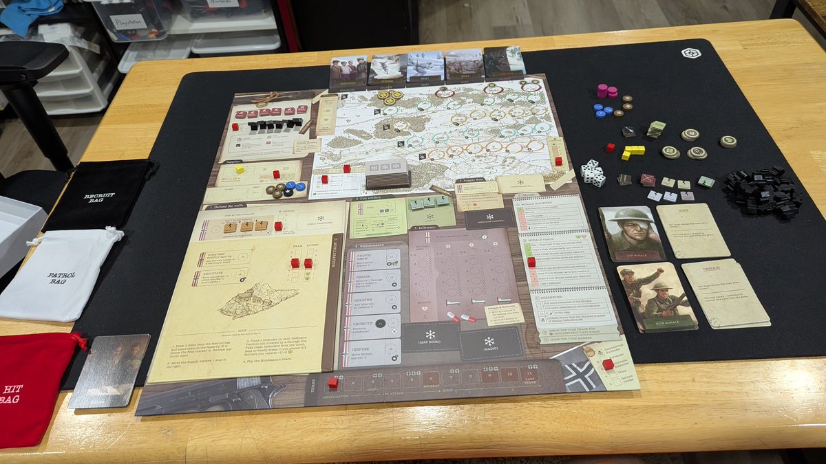 I am attempting the solo board game Halls of Hegra.. help. #boardgames