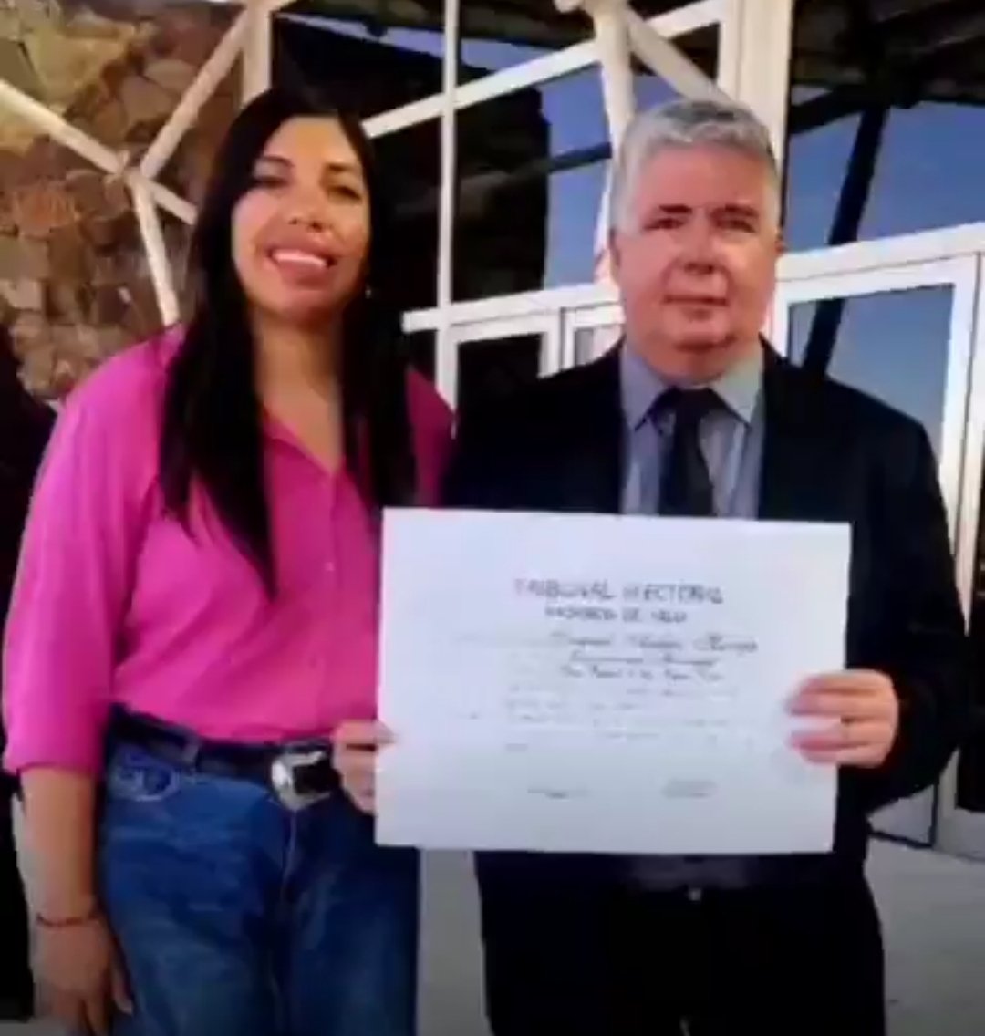 Abrazo enorme a <a href="/SamuelHuerga/">Samuel Huerga</a>, constituyente del MST de Orán, a <a href="/Andre_Villegas1/">Andrea Villegas</a> y a todos los que hicieron una enorme campaña por renovar y fortalecer la izquierda en Salta!