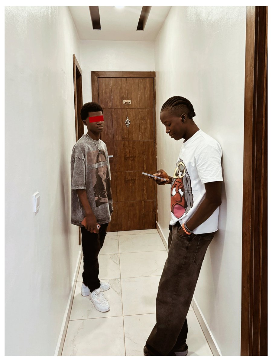 Feyish0la's tweet image. Baddest in the fvcking room🤎🧸
#2HE