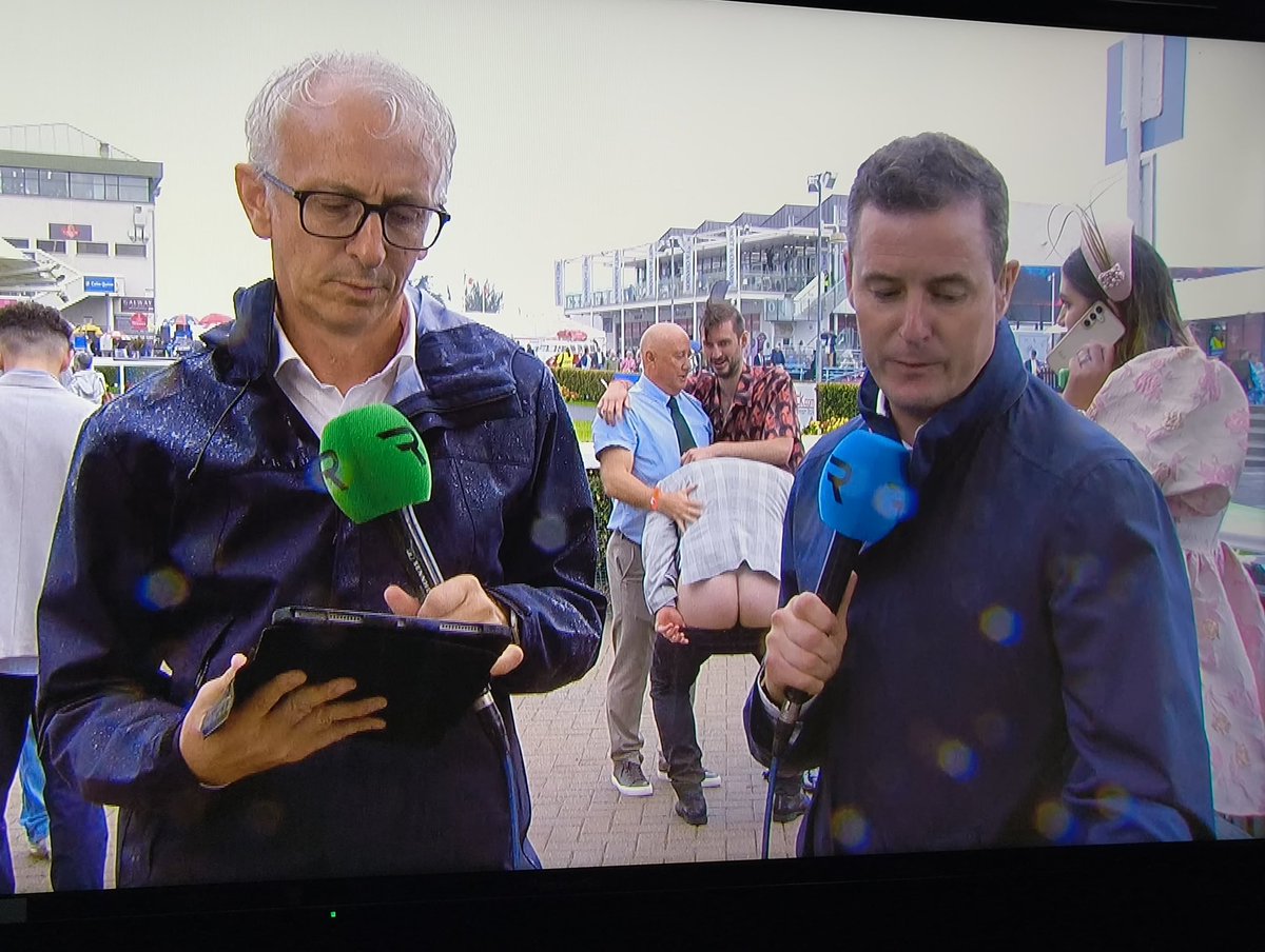 Franmberry's tweet photo. Protests about the toilet roll shortage in Galway have intensified 😂😂 https://t.co/bKwZhwrHni
