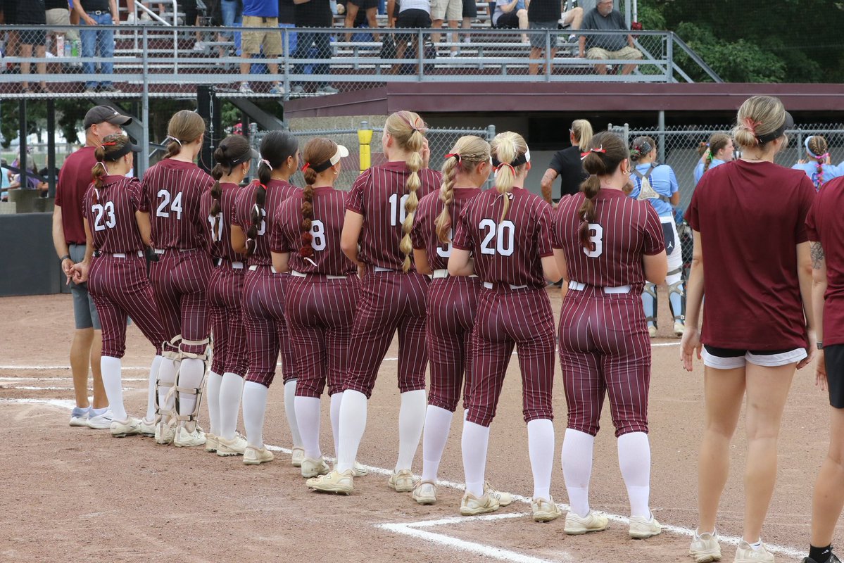 So proud of this team and all the hard work put into the season! We finished as State Quarter Finalists! Such a special group of girls to play with💗

2025 Season Stats:
.429 BA
16 RBIs
45 hits
6 HRs
Only 3 SOs
Honored to make 2nd Team All Conference CIML and 3rd Team All State