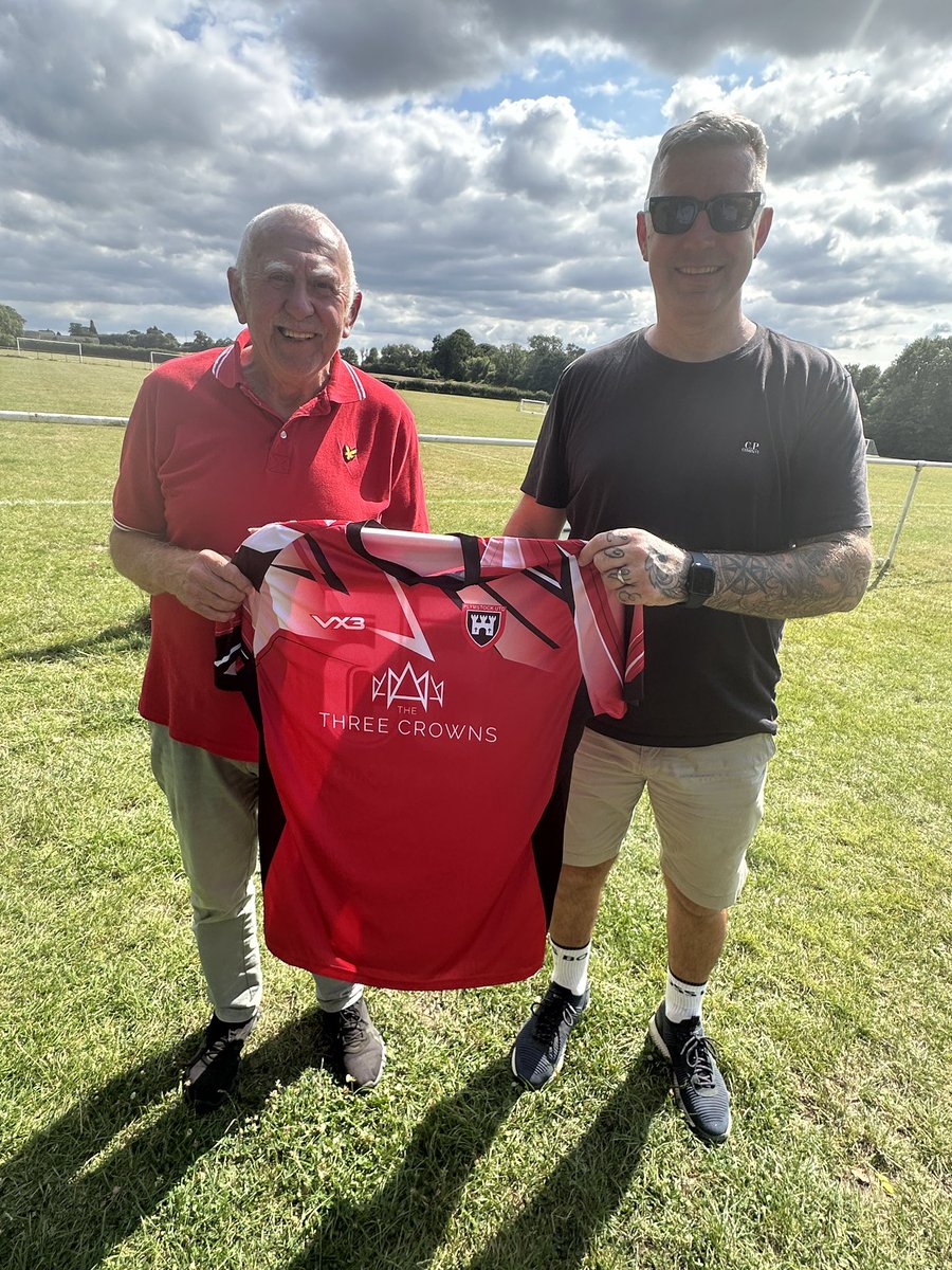 Pre season is a wrap. Another good run out for the lads and seeing more youngsters from our 16’s was great to see.

Here’s our main sponsor John Allen and club secretary Dave Baskwill with our new <a href="/VX3apparel/">VX3</a> home shirt. 

Season opener next Saturday ⚽️

❤️🖤