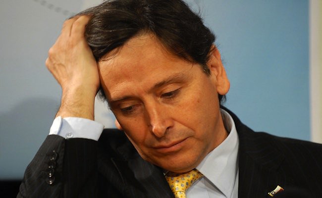 Para los que olvidan rápido, los motivos que llevaron a Laurence Golborne a “bajar” su candidatura presidencial apoyada por la UDI

▪️Fallo de la Corte Suprema que condenó a Cencosud por prácticas ilegales en el mantenimiento de tarjetas, cuando el ex ministro se desempeñaba como