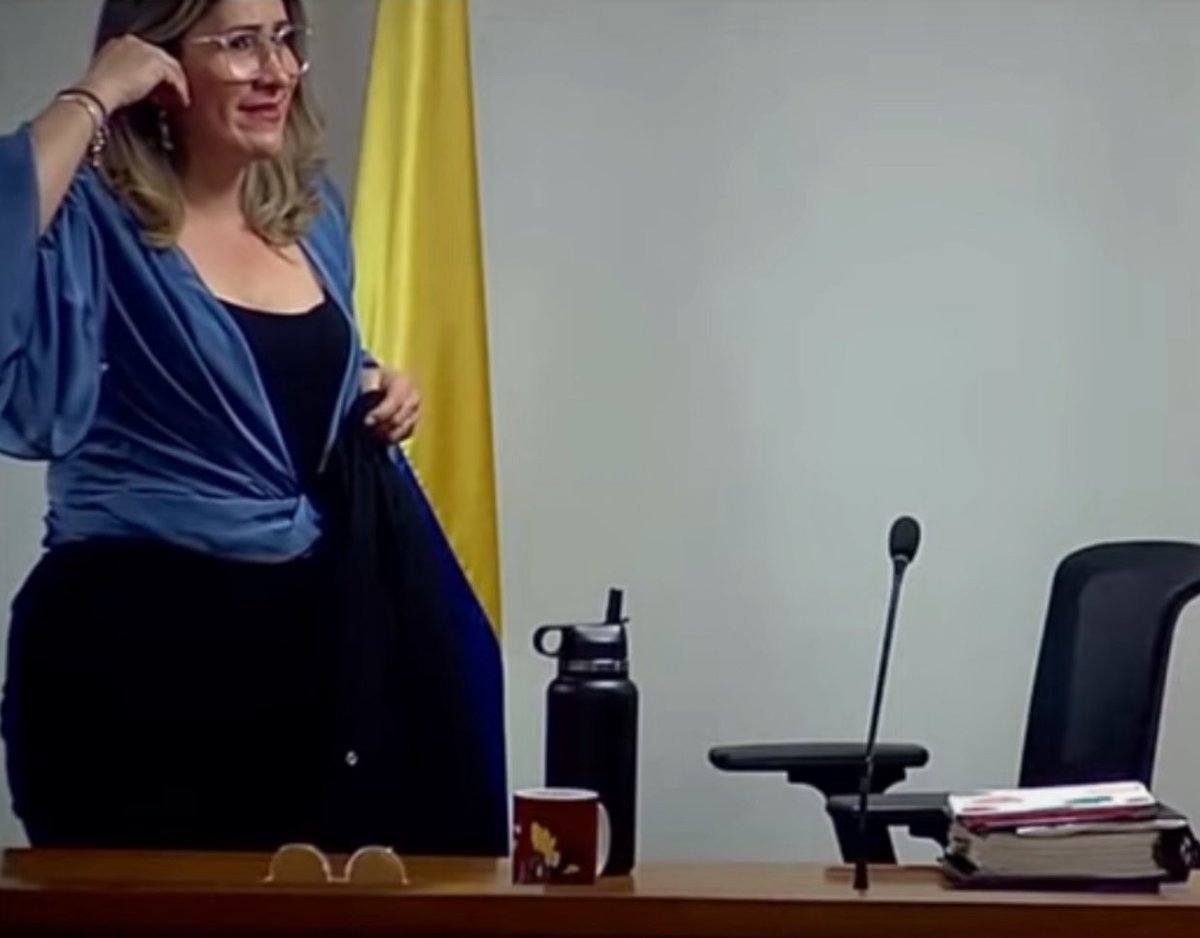 Wilson_Suaza_'s tweet photo. ¿Cree usted  que la Jueza Sandra Heredia fue imparcial?

Si= dale ❤️
No= dale 🔄 https://t.co/TI1V5sqc5g