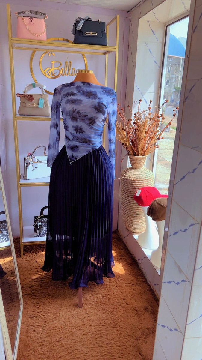 LabellaNG__'s tweet image. Available 
30,000 only 
Two pieces set
Size 6-14
Available for pickup or delivery 
Please retweet