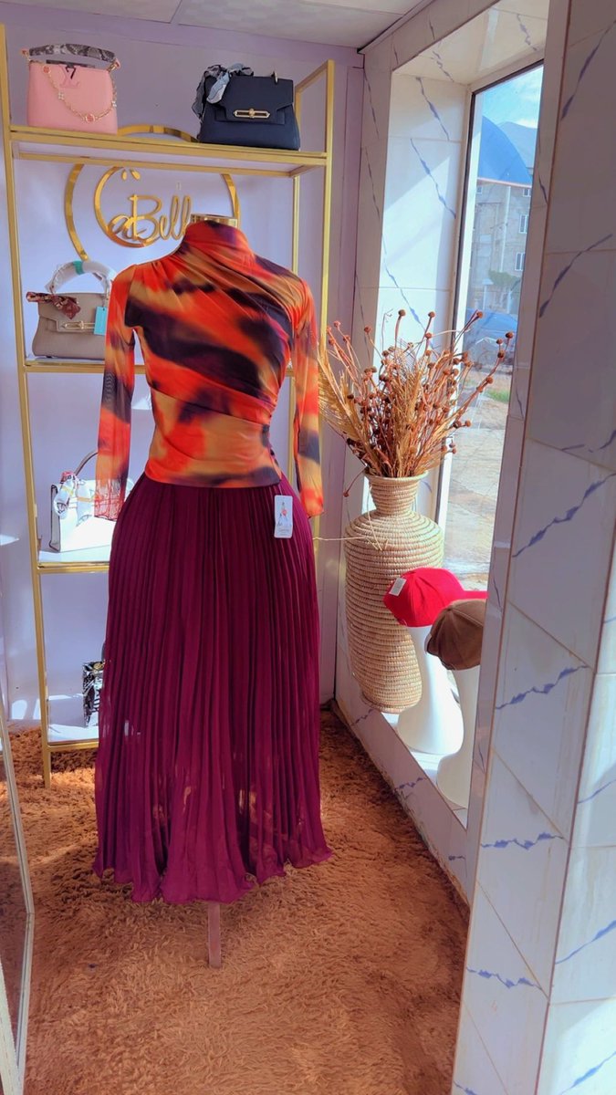 LabellaNG__'s tweet image. Available 
30,000 only 
Two pieces set
Size 6-14
Available for pickup or delivery 
Please retweet