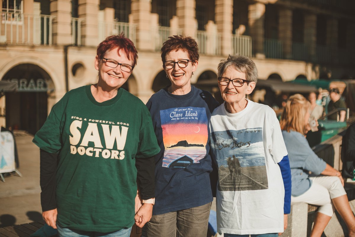 🍀You won't need the luck of Irish to enjoy tonight's show! 💚
The gates are open on this grand evening at <a href="/TKMaxx_UK/">TK Maxx</a> presents Live at The Piece Hall as we get ready to welcome <a href="/TheUndertones_/">TheUndertones</a> and @SawDoctors!