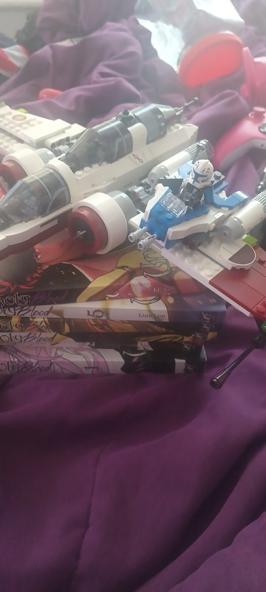 // look at how small Captain Rex's Y-Wing is compared to the ARC-170