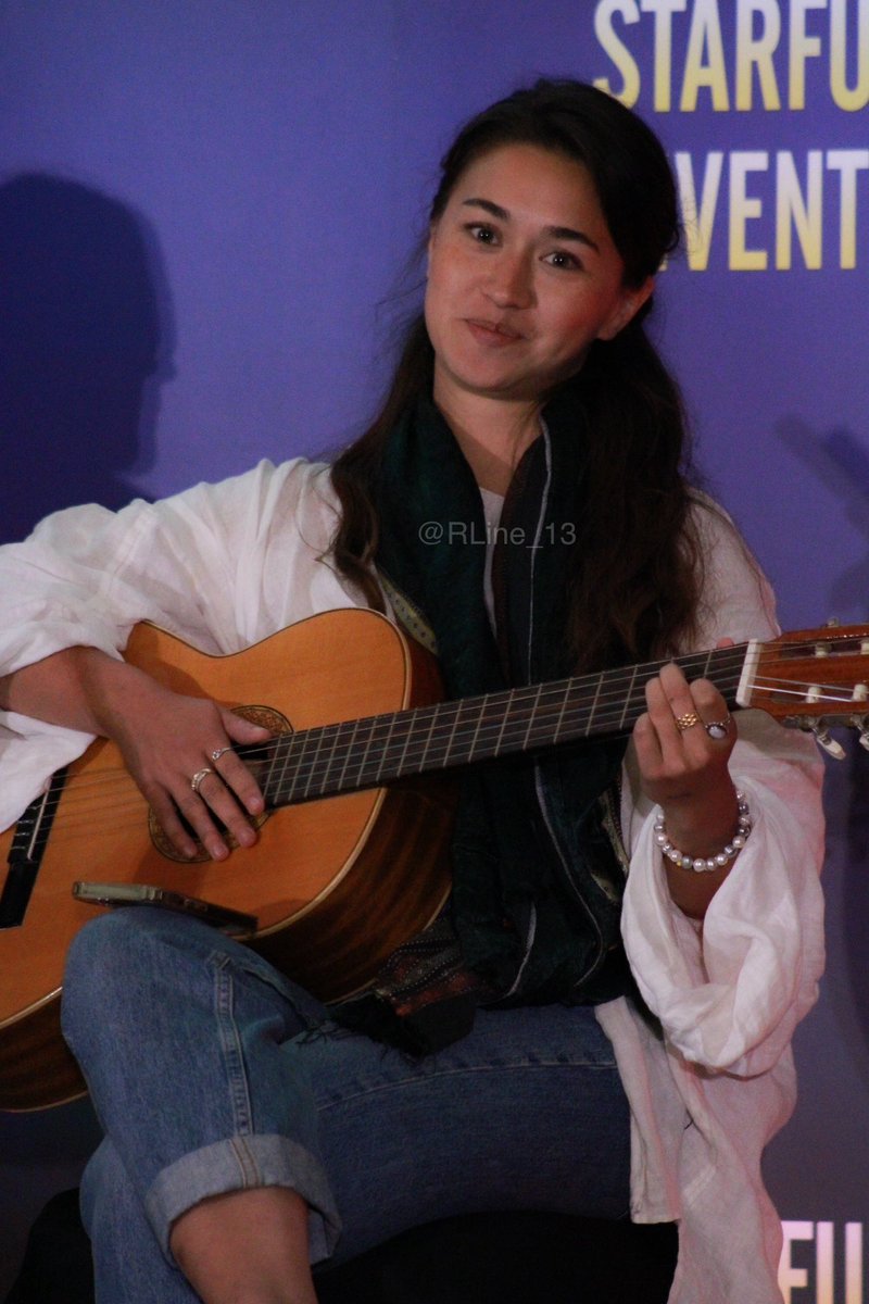 RLine_13's tweet image. KTY showing off her musical skills for a sweet moment at today’s panel at #WitchbombX