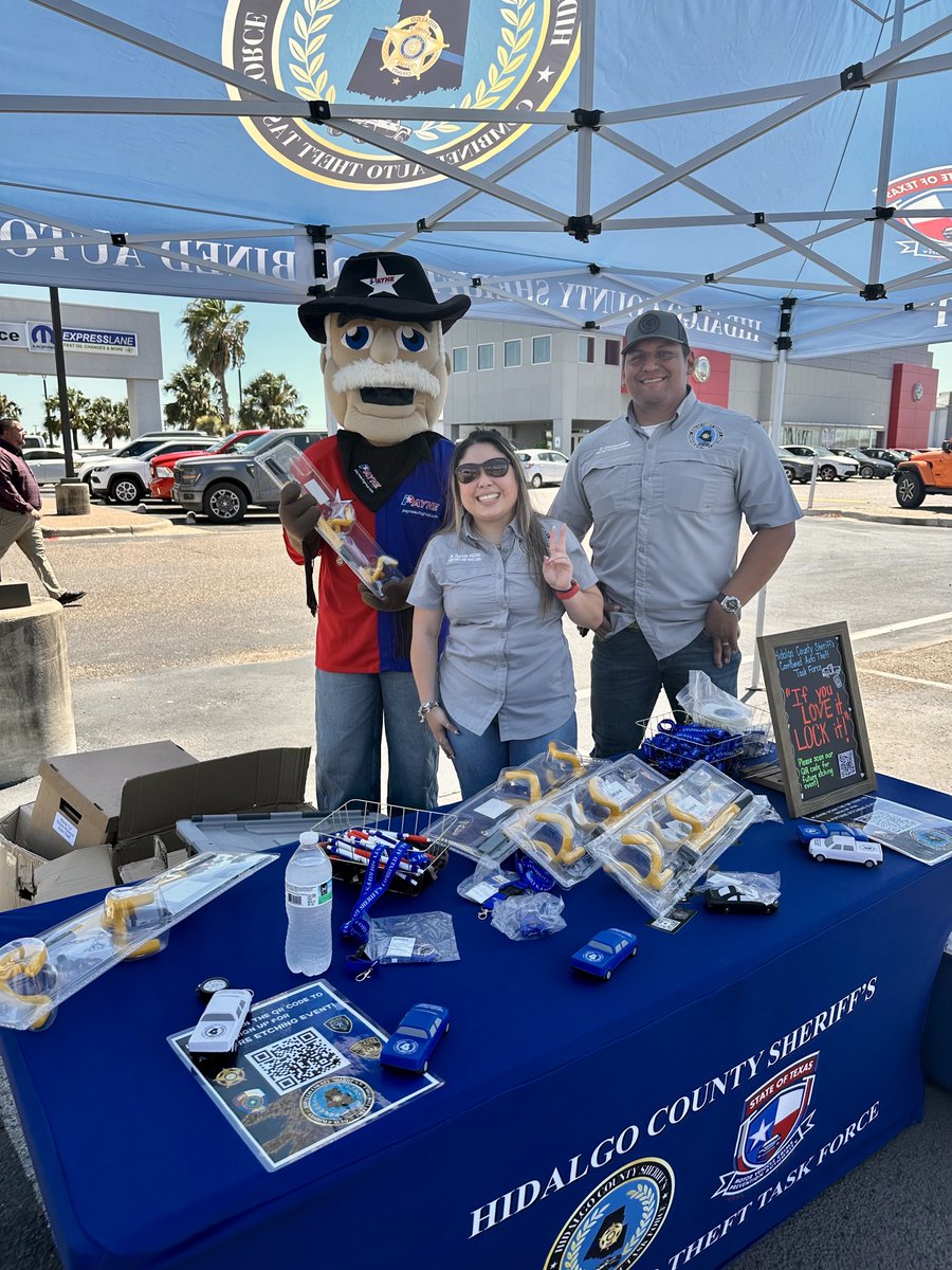 WeslacoFord's tweet image. Thank you to Weslaco PD, Mercedes PD &amp;amp; Hidalgo County Sheriff&apos;s Office for helping make our event at the Payne Auto Mall a success! 💙

🚗 Browse inventory: weslacoford.com/new-cars

#PayneWeslacoFord #StaySafeRGV #RGVEvents #WeslacoTX