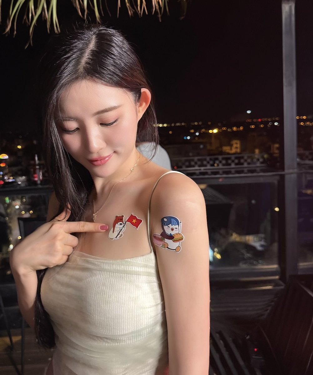 Pengu is still in my heart, even here in Vietnam🇻🇳 <a href="/PenguAsia/">PENGU Asia</a> <a href="/PudgyVietnam/">Pudgy Vietnam 🇻🇳 🐧</a> <a href="/pudgypenguins/">Pudgy Penguins</a>