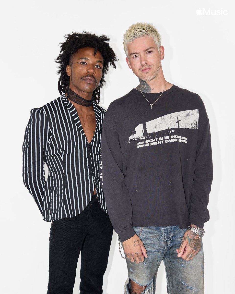 DE’WAYNE (@yeahdewaynehere) on Twitter photo little boy leaves home but what does he really know no he don’t really know nothing just trying to be somebody.
❤️ <a href="/AppleMusic/">Apple Music</a> & <a href="/travismills/">holytravis</a> apple.co/3GdU28v little boy leaves home but what does he really know no he don’t really know nothing just trying to be somebody.
❤️ <a href="/AppleMusic/">Apple Music</a> & <a href="/travismills/">holytravis</a> apple.co/3GdU28v