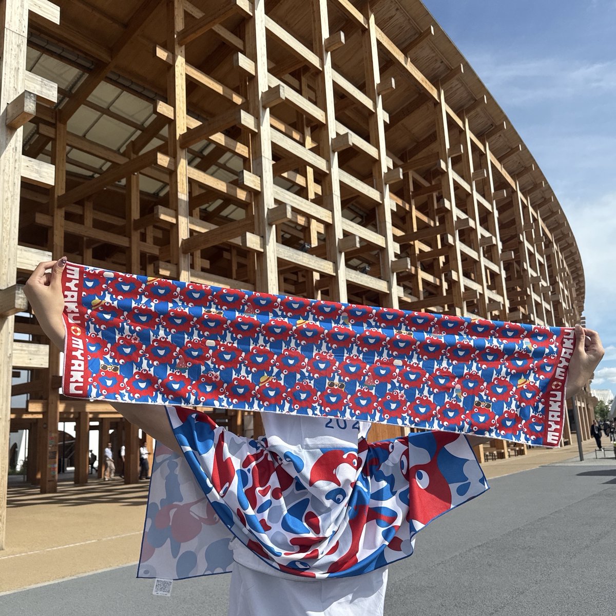 東ゲート店 MARUZEN JUNKUDO 🕘8/3(日)開店しました 夏真っ盛り🌞 当店