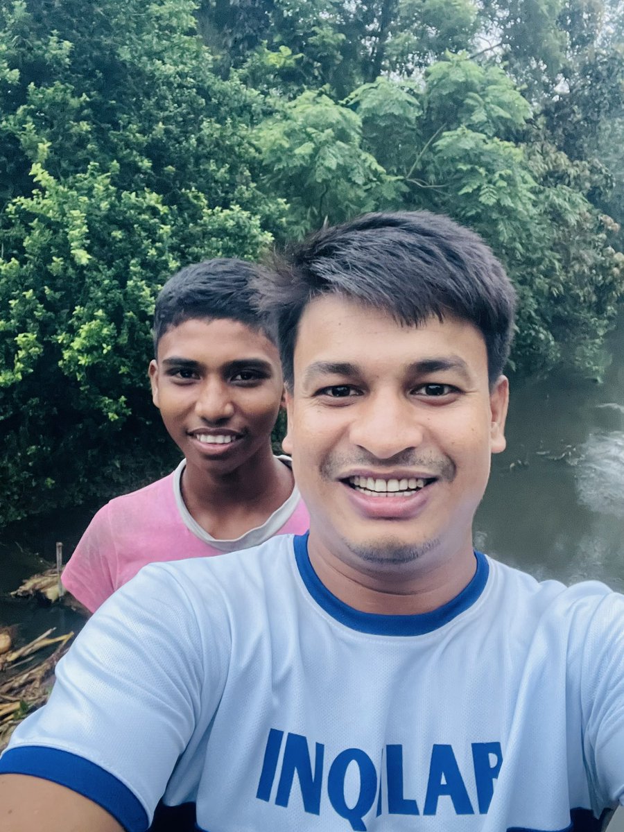 হাসিখুশী থাকাটা খুব জরুরী। কারণ এটা স্বাস্থ্য ভাল রাখতে সাহায্য করে।