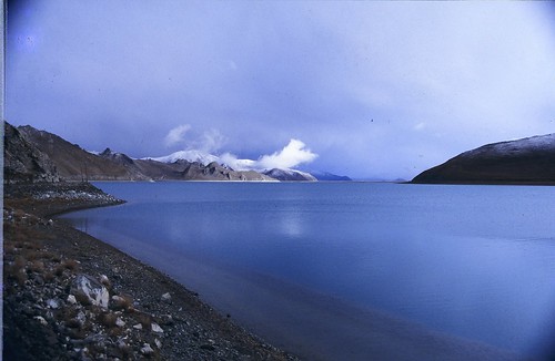 himdispatch's tweet image. Stumbled upon a lovely album of this person's travels to Kailash in 1995/1997, goes by the name Unseen Horizons over at Flickr. I've linked it below and urge you to have a look too. At once incredibly personal and ethereal.

© Unseen Horizons, Flickr.